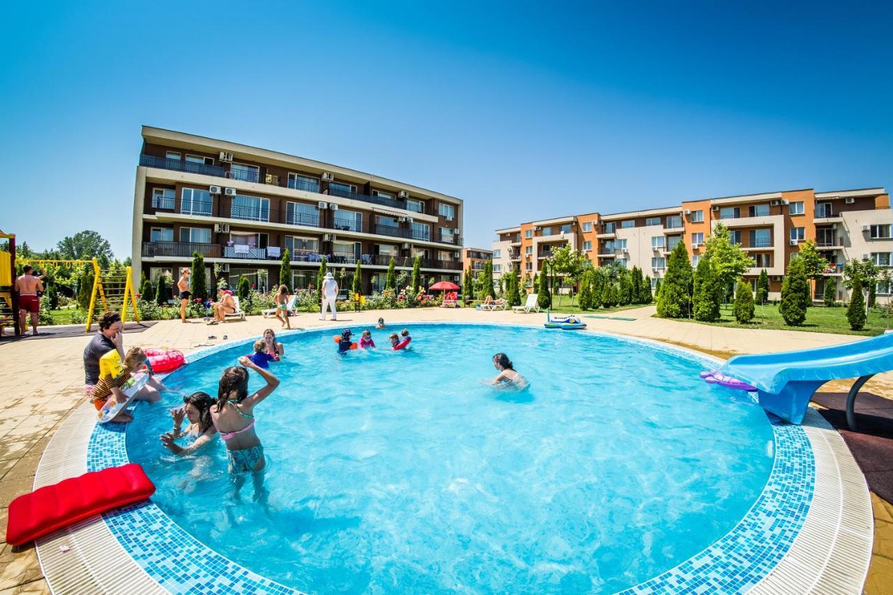 水上乐园堡公寓式酒店 阳光海滩 外观 照片