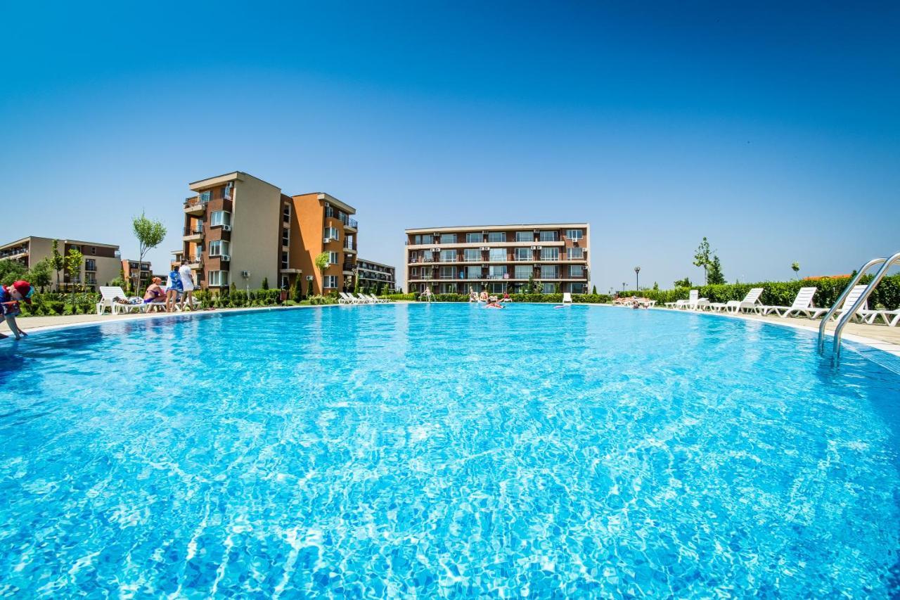 水上乐园堡公寓式酒店 阳光海滩 外观 照片