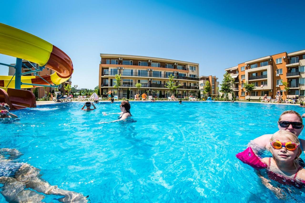 水上乐园堡公寓式酒店 阳光海滩 外观 照片