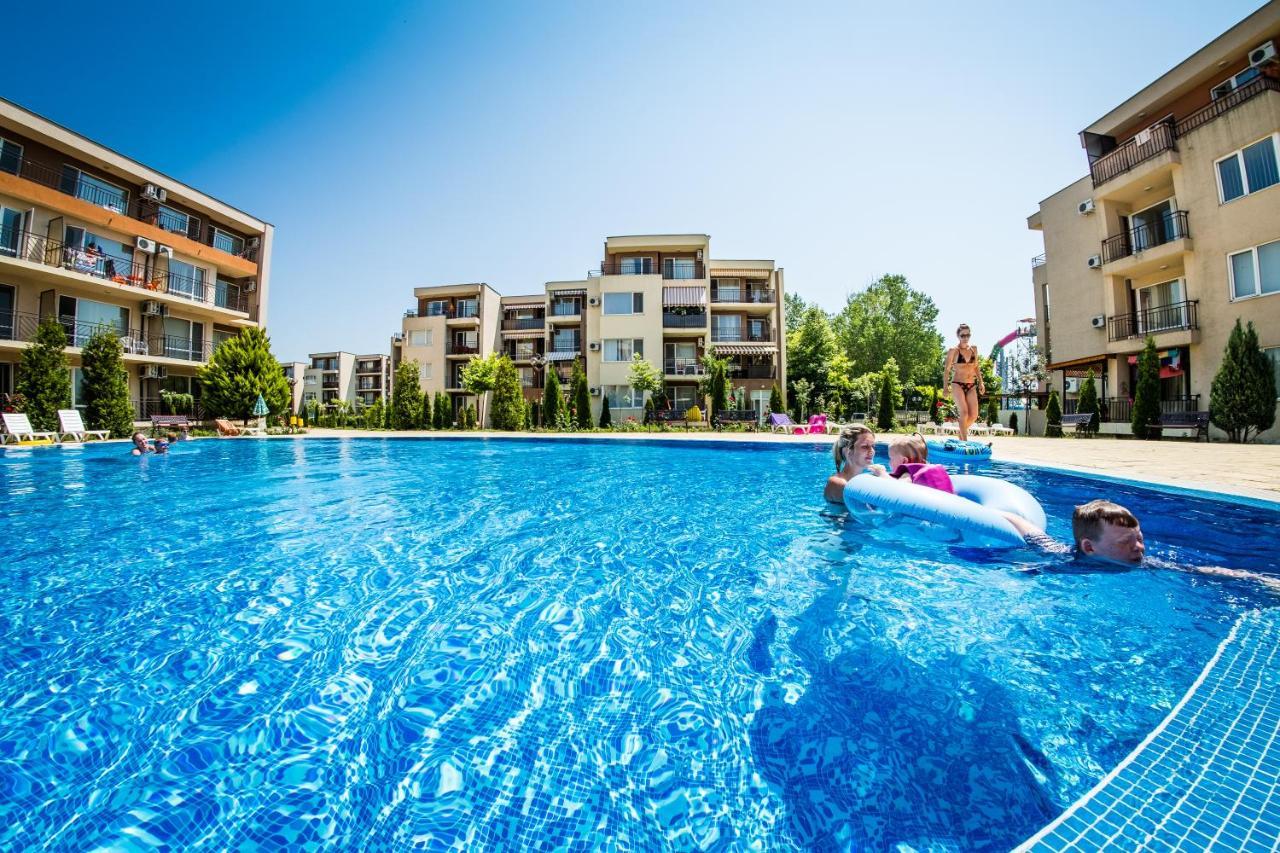 水上乐园堡公寓式酒店 阳光海滩 外观 照片